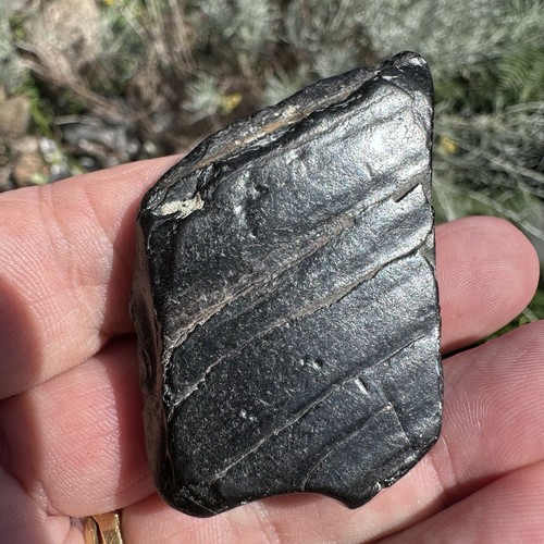 Jet rough raw crystal whitby - rough,