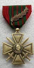 WW II French Croix de Guerre Military Medal with PALM 1939-1945