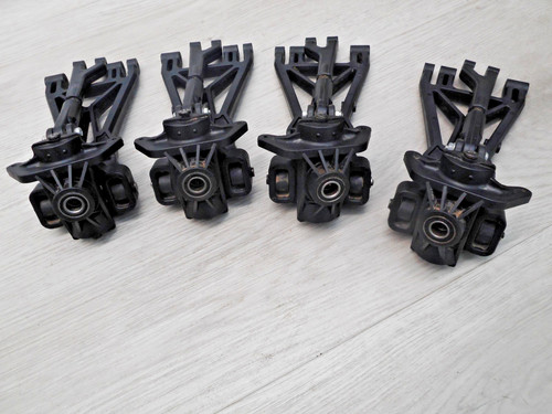 Hpi savage arm hub - &,
