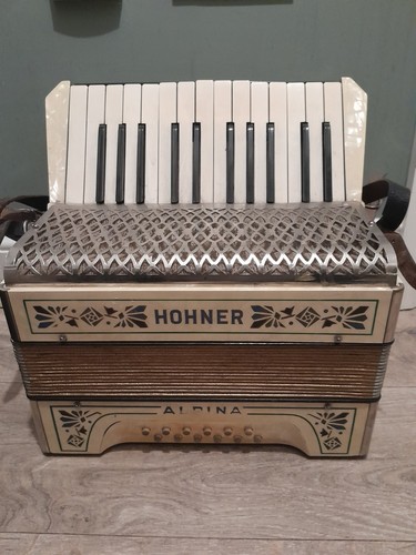 Hohner student alpina 12 - 2,