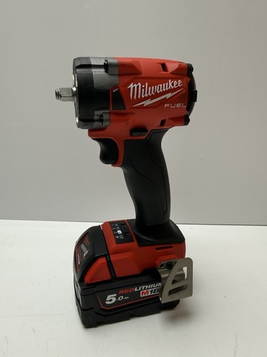 Milwaukee impact wrench - 3/8",