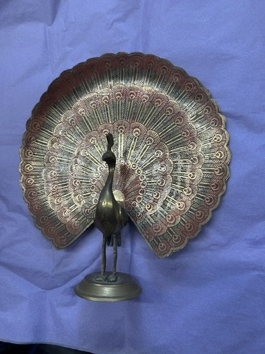 Metal peacock figurine - ,, with
