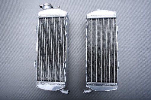 Right left racing water - right,