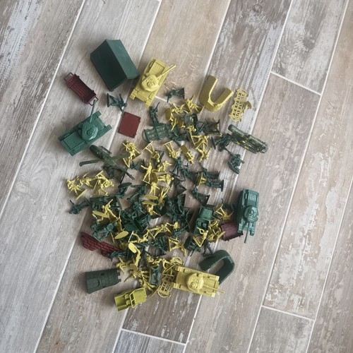 Green plastic toy soldier - plastic,