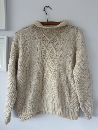 100 wool aran cable knit - wool,