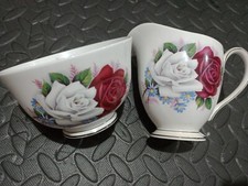 Queen Anne Sugar bowl & creamer / milk jug Red & white cabbage rose