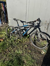 Full suspension mountain bike Trek Fuel EX 5 2012 With Random Parts