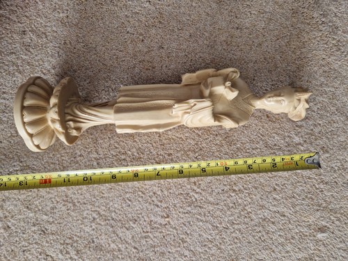Vintage resin figurine a - figurine, of