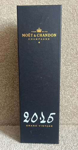 Moet chandon champagne - &,