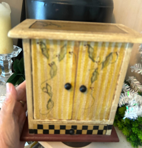 Vtg wooden jewelry chest box - vtg,