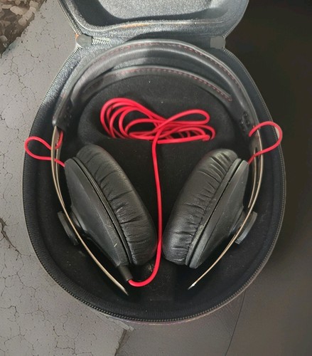 Sennheiser momentum ear - on,