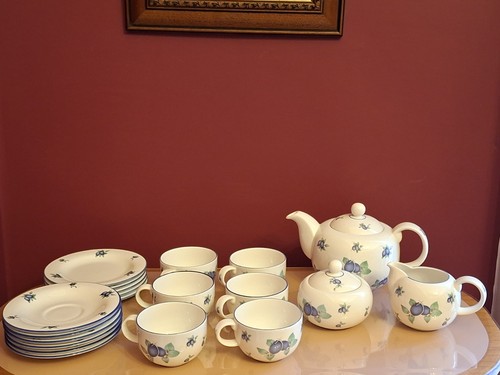 Royal doulton blueberry fine - blueberry,