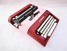 Olivetti Lettera 35 Typewriter