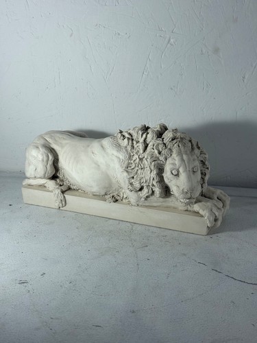 Rinaldi sleeping lion - sleeping,