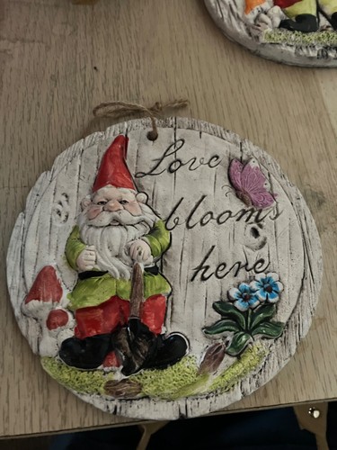 Love gnome garden wall plaque