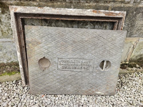 Cast iron manhole - iron, cover