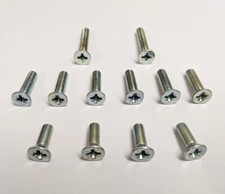 MG MGB/ MGB GT Striker Plate/ Door Lock Screw/ Fixing Kit (Not Pull Handle Cars)