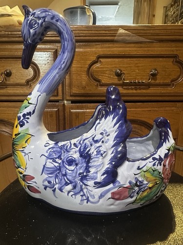 Vestal alcobaca ceramic swan - alcobaca,