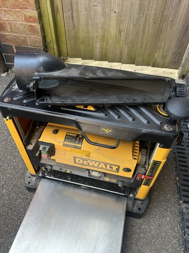 Dewalt dw733 240v planer - dewalt, /