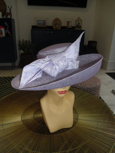 Stunning wide lilac - stunning,