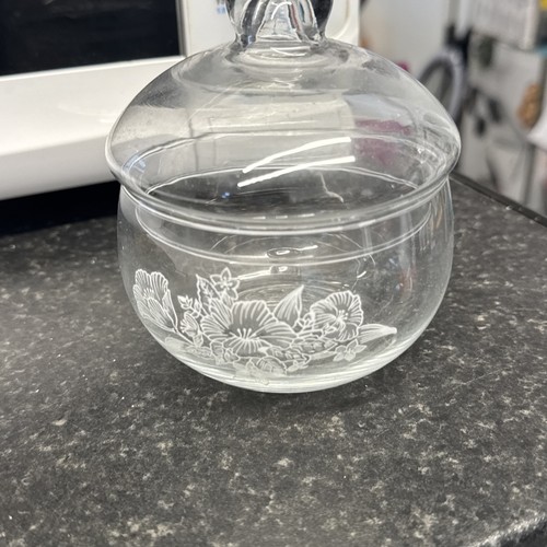Glass bon - glass, bon/sweet/candy