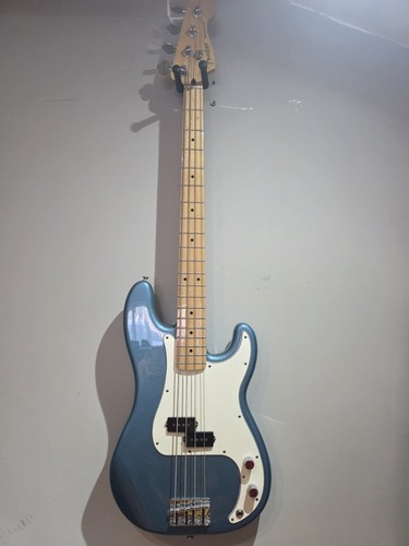 Fender player precision - fender,