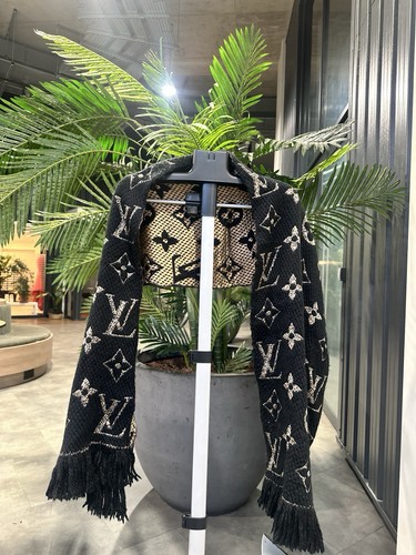 Louis vuitton logomania scarf - louis,