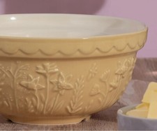 Mason Cash In the Meadow