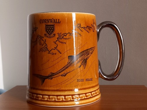 Vintage dartmouth pottery - ,