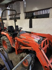 Kubota SVT40 Tractor