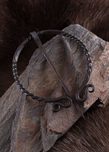 Medieval ring brooch - medieval,