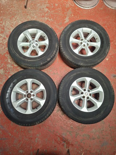 Nissan navara d40 - nissan, 17"