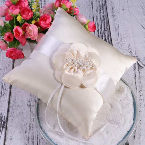 20x20cm wedding ring - ring, pillow