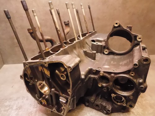 Gsxr 750 engine crankcases - gsxr,