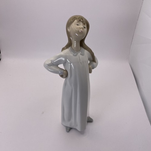 Lladro figurine 4872 girl - lladro, #4872
