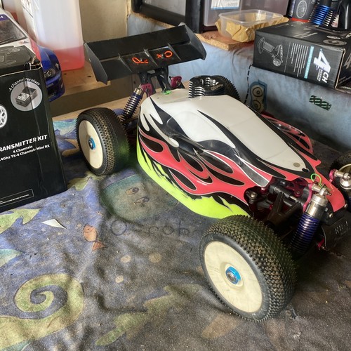 Thunder tiger eb4 - nitro, buggy