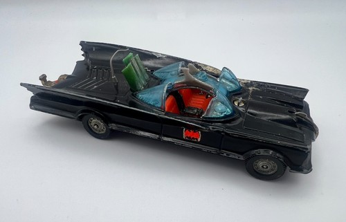 Vintage batmobile corgi - batmobile,