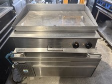 LINCAT OPUS GRIDDLE + ADANDE BASE FRIDGE/FREEZER 3 PHASE ELECTRIC FLAT TOP GRILL