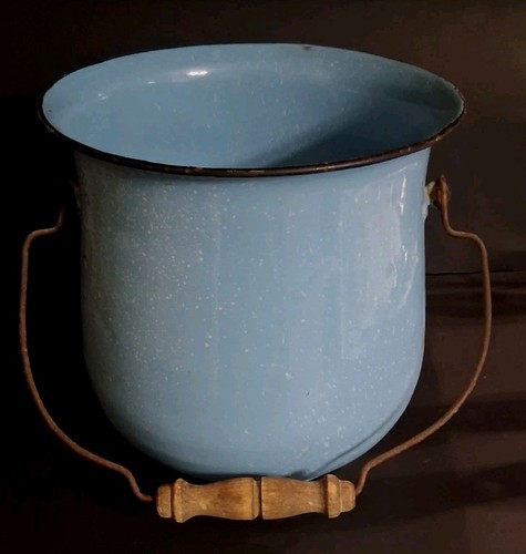 Antique pale blue chamber - blue, pot