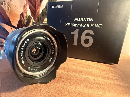 Fuji fujinon 16mm 8 wr - fuji, f2.8