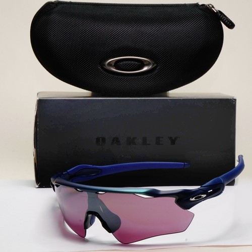 Oakley sunglasses 9208 - oo,