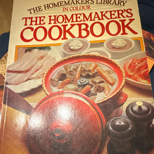 The homemaker library in - homemaker's,