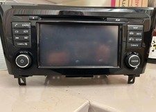 Nissan qashqai Head Sat nav Stereo Head Unit + SD Card