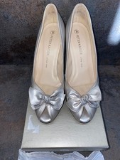Peter Kaiser silver leather