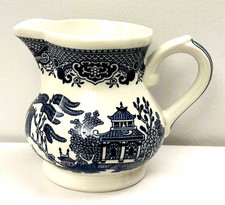 Vintage Churchill England Blue & White Willow Pattern Milk Cream Jug VGC