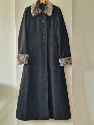 Laura ashley vintage wool - ashley,