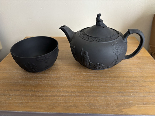 Wedgwood black - wedgwood,