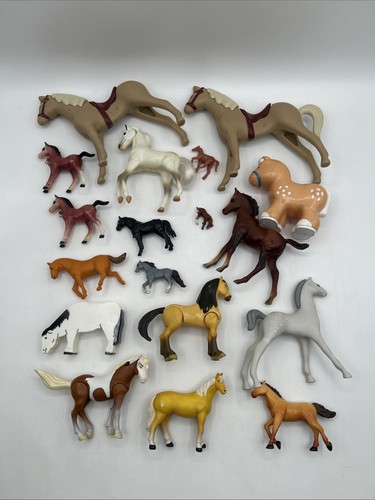 Horses plastic toy figure lot - plastic,