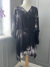 Halston Heritage Short Belted