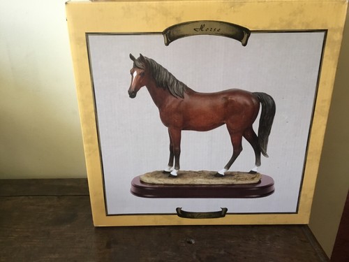 Leonardo collection bay horse - bay,